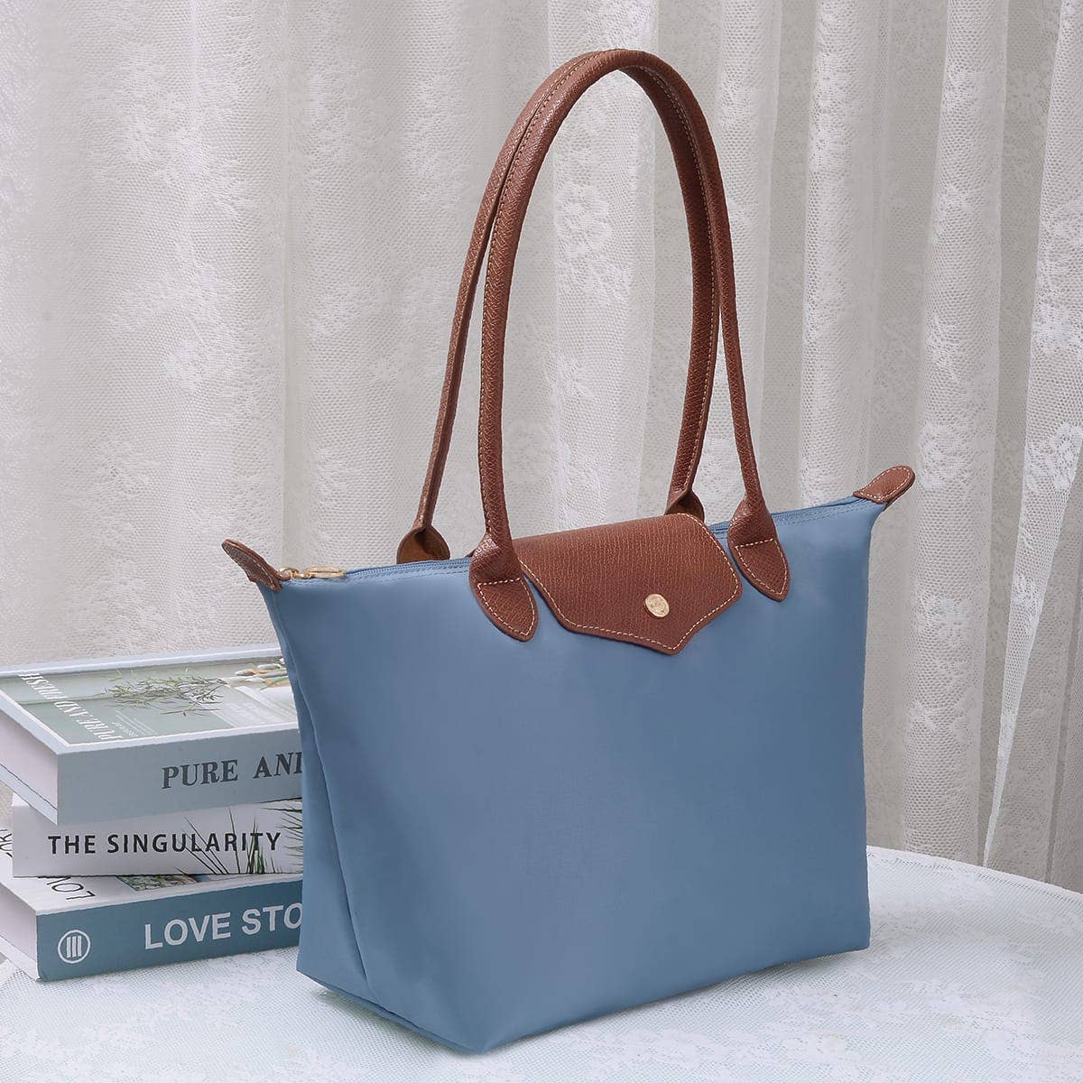 HM784 Hila 16 inch Nylon Tote Bag