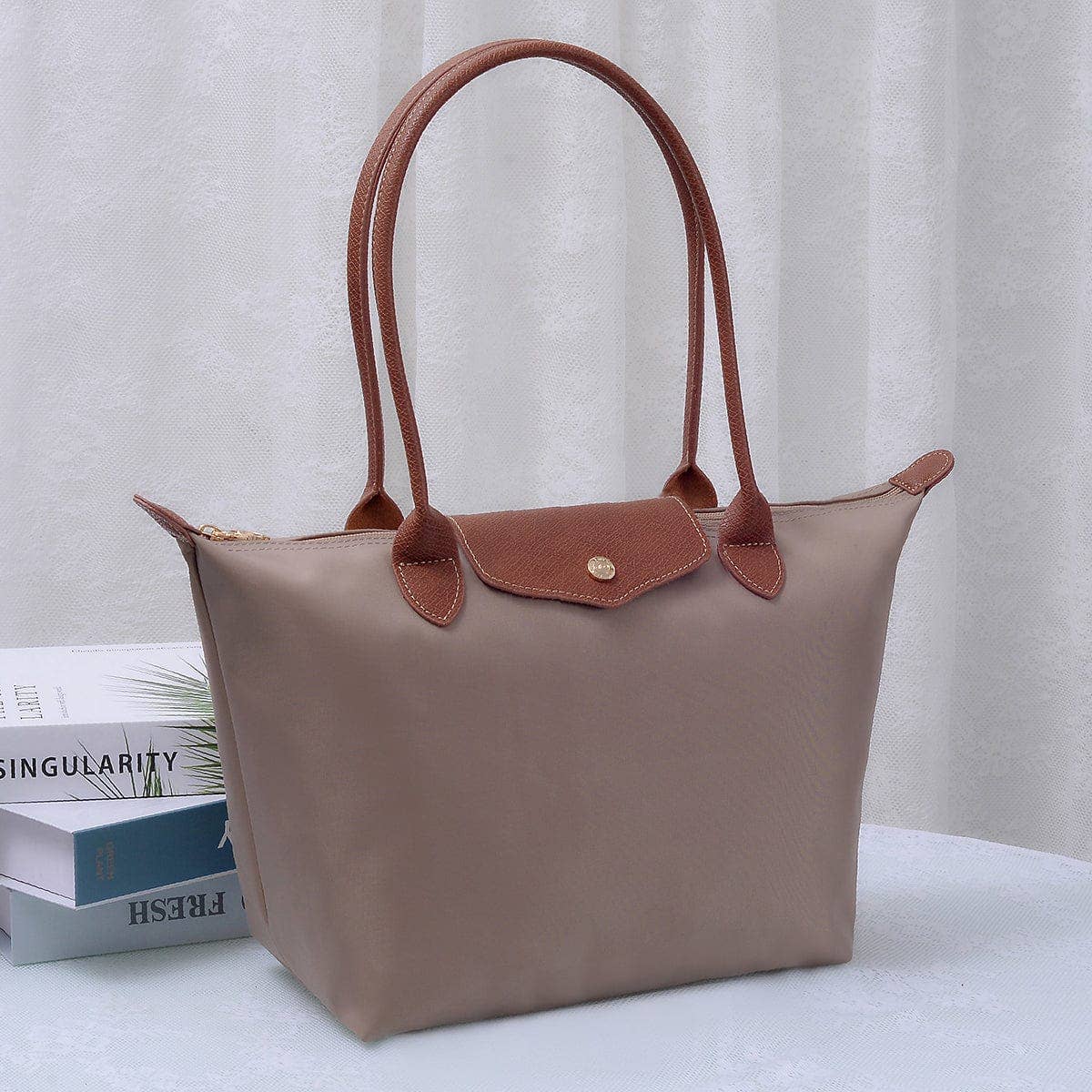 HM784 Hila 16 inch Nylon Tote Bag